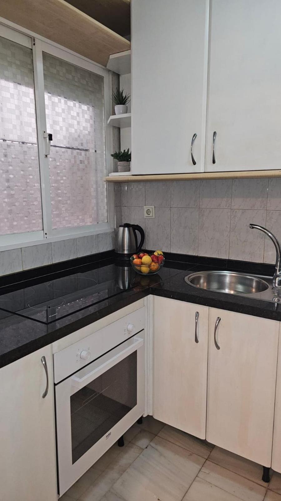 Ideal Holiday Apartment One Bedroom City Center 말라가 외부 사진