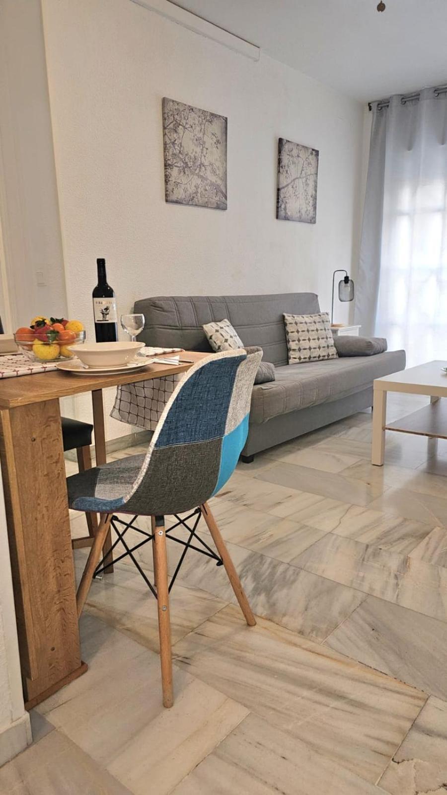 Ideal Holiday Apartment One Bedroom City Center 말라가 외부 사진